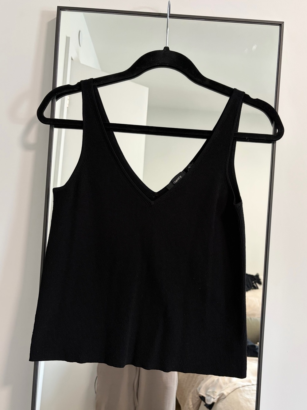 Theory Black Double V-Neck Ribbed Knot Crepe Tank Top